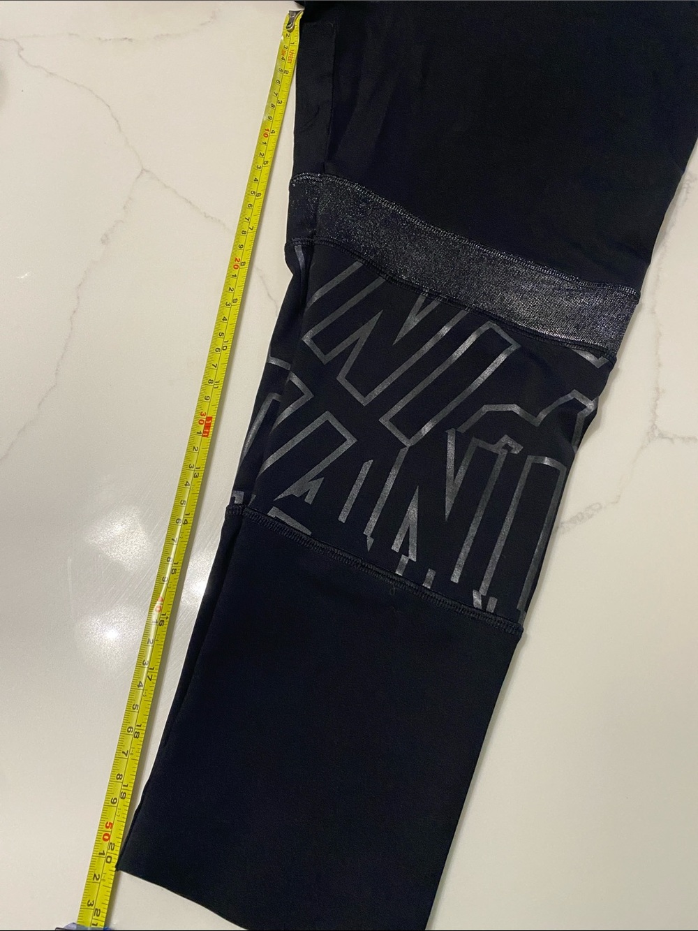 PINK Victoria's Secret Ultimate Black Capri Leggings with Logo Panel Woman Large - Picture 7 of 9